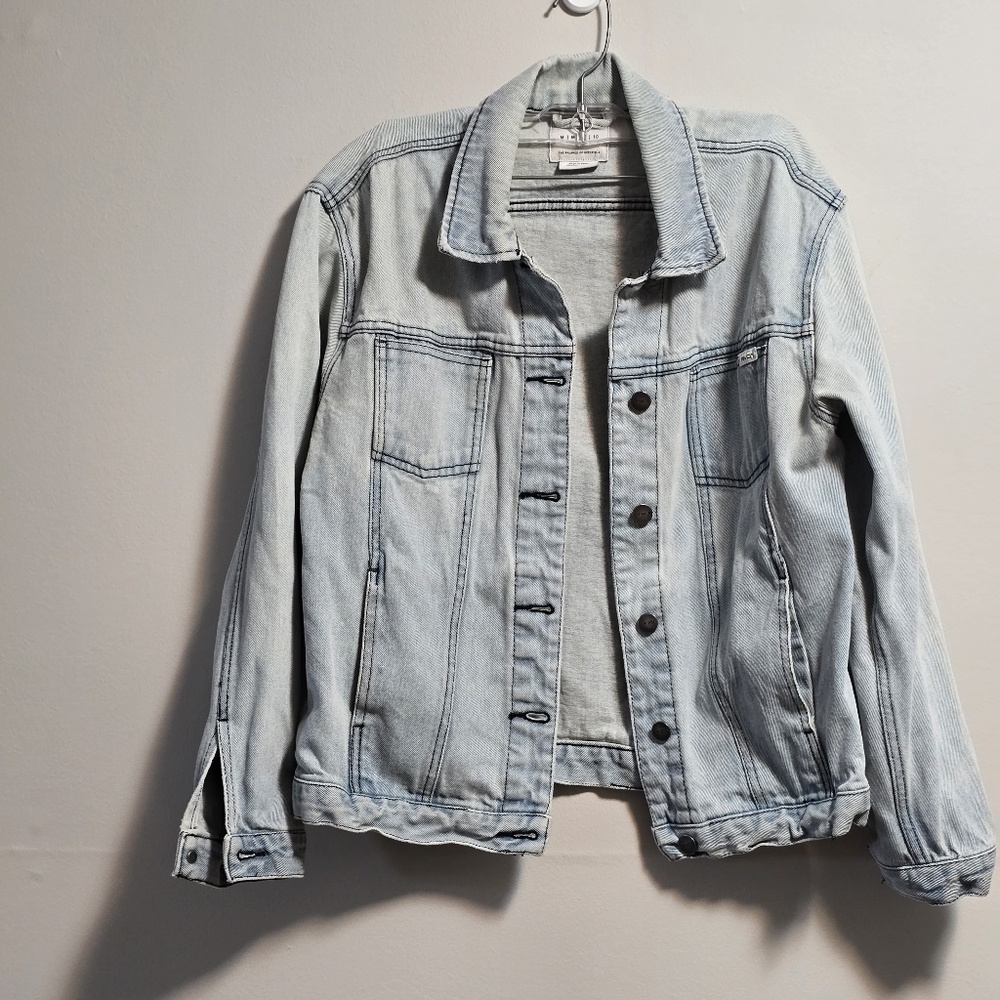RVCA Light Blue Long Sleeves Denim Jacket Size M
